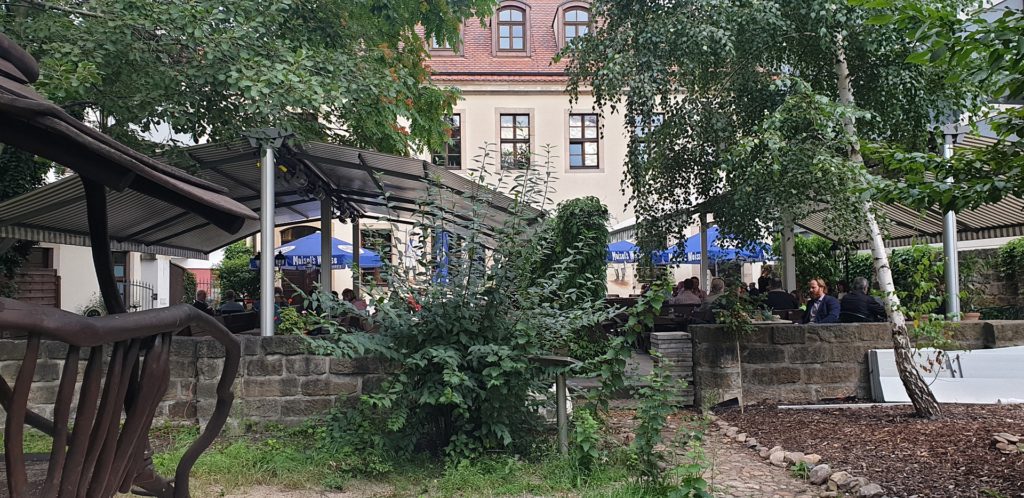 Biergarten beheizt am Zwinger